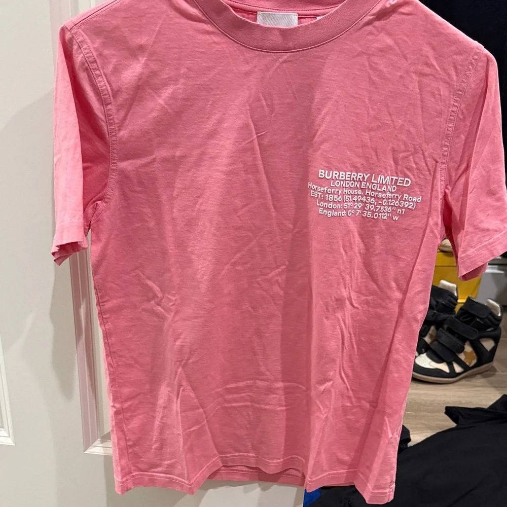 Burberry Pink Tee with White Text - Picture 1 of 3